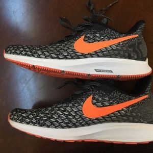 Nike Men's Air Zoom Pegasus 35